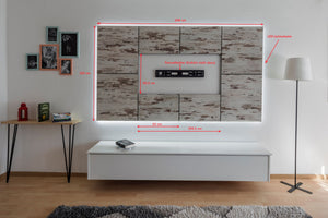 TV- Wand im Altholz-Stil